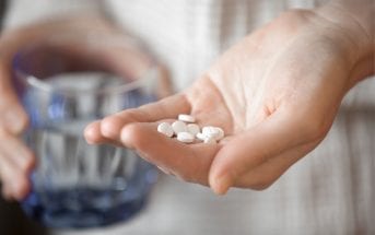 tomar-medicamentos-sem-prescrição-medica-pode-prejudicar-os-rins
