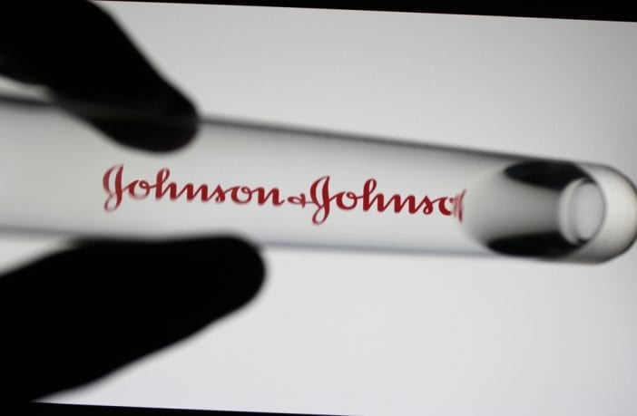 johnson-johnson-anuncia-contrato-com-o-governo-dos-eua-para-fornecer-100-milhoes-de-doses-da-vacina-da-covid-19