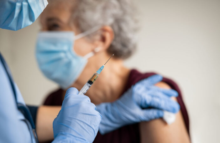sanofi-lanca-primeira-vacina-de-alta-dose-contra-gripe-do-brasil