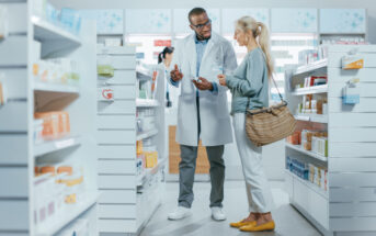 farmacias-redobram-aposta-em-marcas-proprias-em-2023