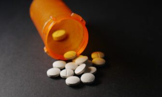 crise-dos-opioides-nos-eua-coloca-gigante-farmaceutica-na-justica