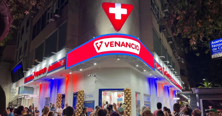 Drogaria-Venancio-abre-loja-bilíngue-em-Copacabana